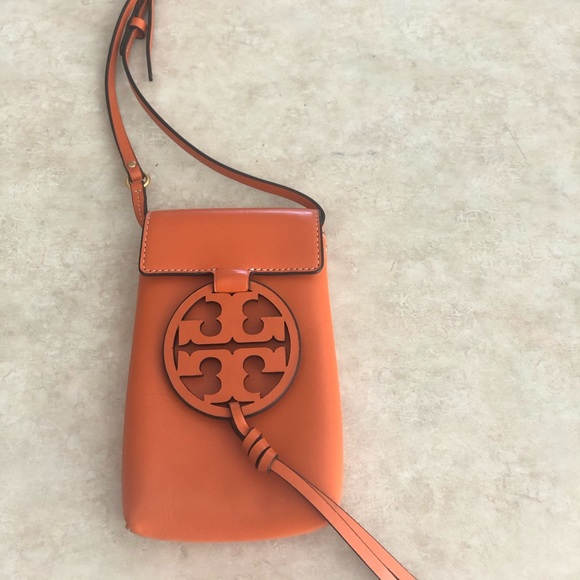 tory burch miller leather smartphone crossbody